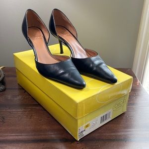 Circa Joan and David Pointy Toe Heels 7M
